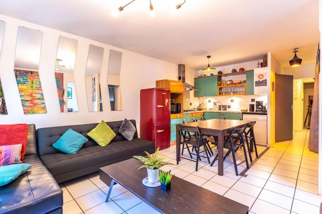 T4 Special Groupe Apartment Lyon Exterior foto